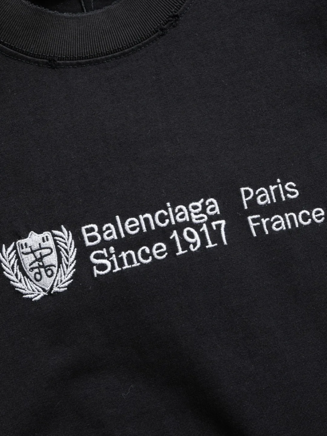 P100✨🔥 [BALENCIAGA] 2026FW short-sleeved T-shirt Premium 26s double yarn 300g fabric embroidery fraying process Color: Black White Green Size: S M L XL 2XL